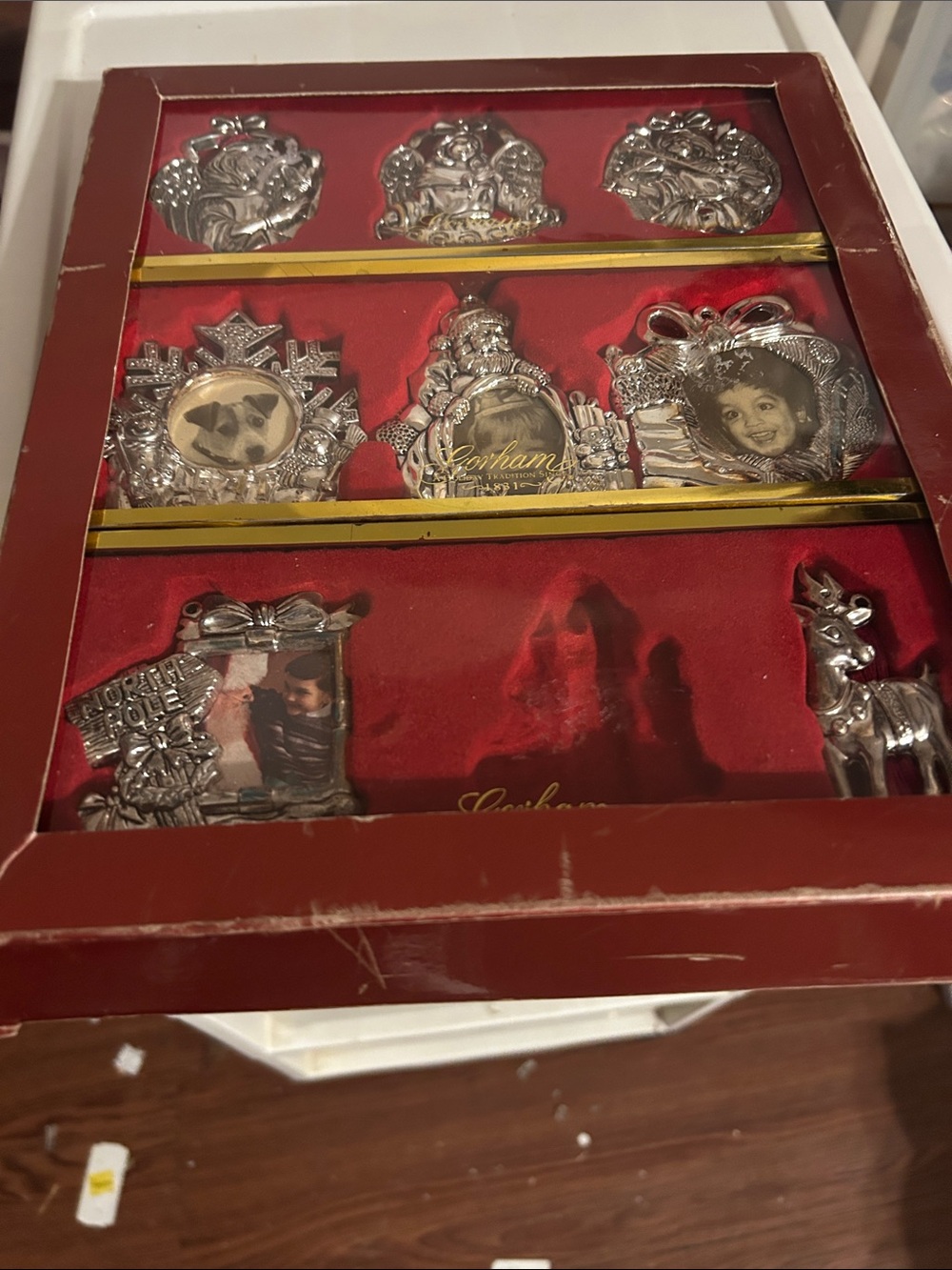 Gorham Silver-Tone Holiday Photo Ornament Set with Red Presentation Box set of 8